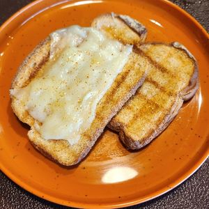 imagem do produto PÃO NA CHAPA COM QUEIJO ZERO LACTOSE 