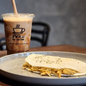 imagem do produto COMBO TAPIOCA DE FRANGO + FROZEN COFFEE 440ML S/LACTOSE 