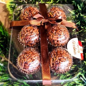 imagem do produto ENCOMENDA CAIXA 6un BRIGADEIRO PROTEICO SEM AÇÚCAR, SEM LACTOSE, SEM GLÚTEN