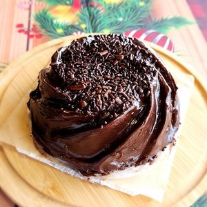 imagem do produto ENCOMENDA BOLO INTEIRO DE CHOCOLATE C/WHEY SEM AÇÚCAR,  SEM LACTOSE E SEM GLÚTEN 