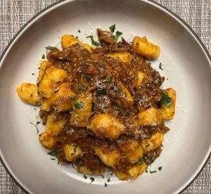 imagem do produto Nhoque de mandioca com ragu de carne