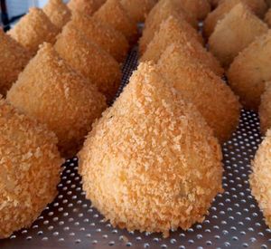 imagem do produto Coxinha de mandioca recheio de frango
