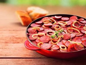 imagem do produto 2 almoços com calabresa acebolada (M) ( clone )