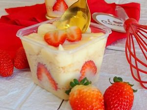 imagem do produto Bolo no Pote Ninho com Morango