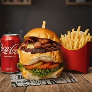 imagem do produto X Bacon Crocante Salada + Fritas + Refri Lata 350ml