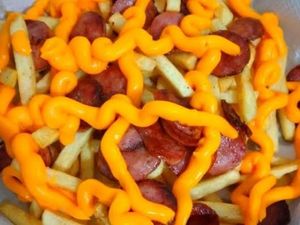 imagem do produto Batata frita pequena com calabresa e cheddar