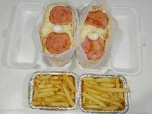 imagem do produto 2 hot bacon + 2 batata frita + refrigerante  de 1ltr 