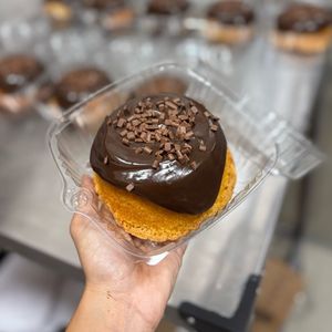 imagem do produto Bolo vulcão de cenoura com chocolate