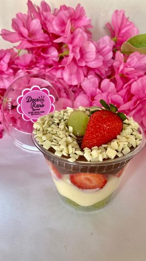 imagem do produto Copo da felicidade supreme 250ml(Uva verde e morango)