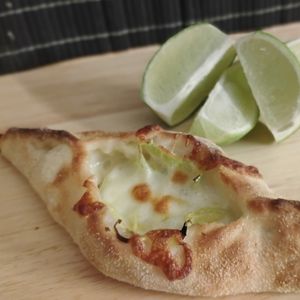 imagem do produto Esfiha turca Alho poró com queijo