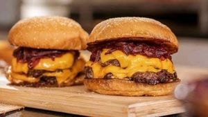 imagem do produto Box 4  smash do cardápio a sua escolha + porção de batata 400g
