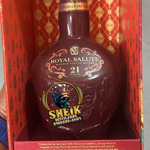 imagem do produto ROYAL SALUT 700ml
