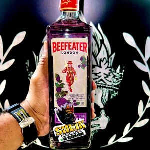 imagem do produto GIN BEEFEATER BLACK BARRY 700 ml