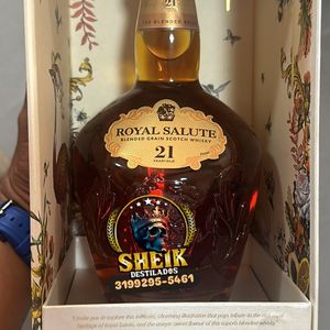 imagem do produto ROYAL SALUT 700ml