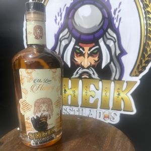 imagem do produto LICOR DE WHISKY MR. LION HONEY 720ml s/ cx e pingente