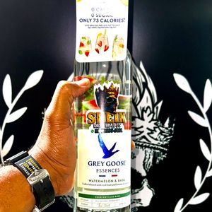 imagem do produto VODKA GREY GOOSE MELANCIA 750Ml