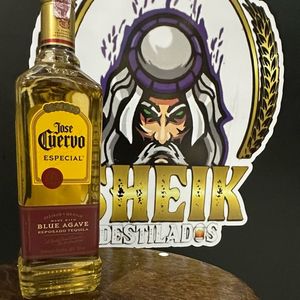 imagem do produto TEQUILA JOSE CUERVO GOLD ESPECIAL 750ml