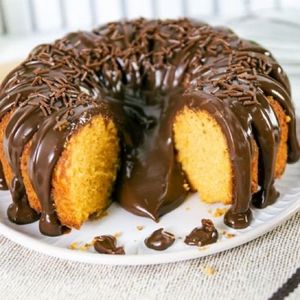 imagem do produto Bolo de cenoura vulcão