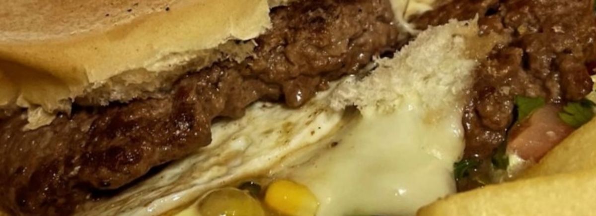 MILA LANCHES logo