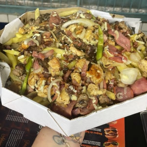 imagem do produto Entrevero com Fritas serve até 4 pessoas