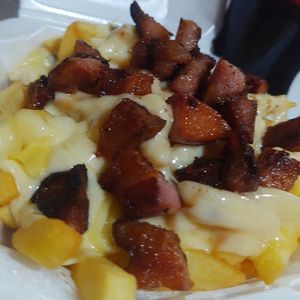 imagem do produto Porção Batata com queijo e Bacon 