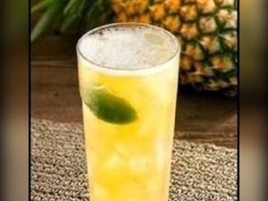 imagem do produto Suco de Abacaxi  com Hortelã