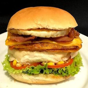 imagem do produto X-Frango Egg Bacon Salada