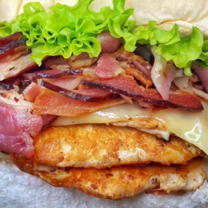 imagem do produto X-FRANGO COM BACON PRENSADO 