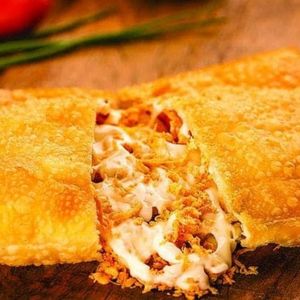 imagem do produto Pastel de frango com pizza 😋