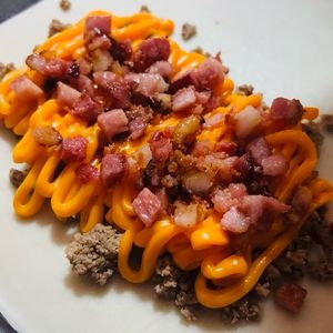 imagem do produto Carne com Cheddar Defumado e Bacon