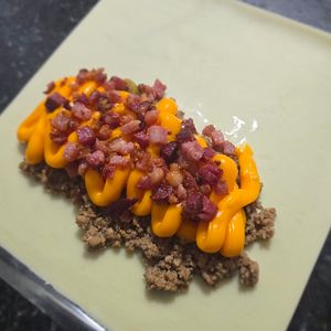 imagem do produto Carne com Cheddar e Bacon 