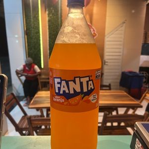 imagem do produto Fanta Laranja 2 litros