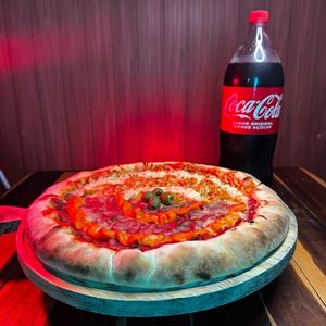 imagem do produto Combo Pizza G + Coca 2 Litros
