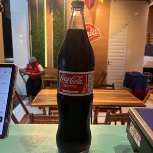 imagem do produto Coca LS litro RETORNÁVEL 