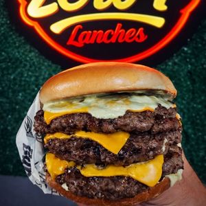 imagem do produto Hambúrguer triplo carne + fritas