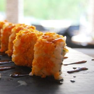 imagem do produto Uramaki Filadélfia Cru Doritos 4 Unidades