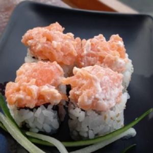 imagem do produto Uramaki Filadelfia Salmão Batido Flambado 4 Unidades