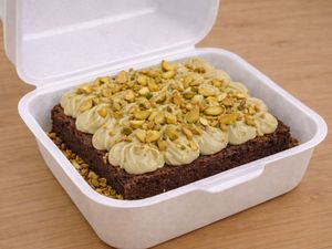 imagem do produto Brownie com Cobertura de Pistache