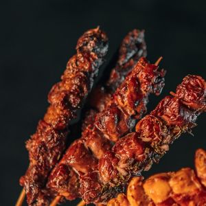 imagem do produto Espetinho de carne filé bovino + pão de alho artesanal