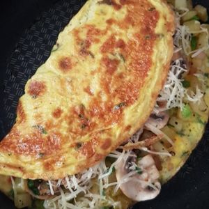 imagem do produto Omelete De Frango Queijo Presunto Bacon E Milho