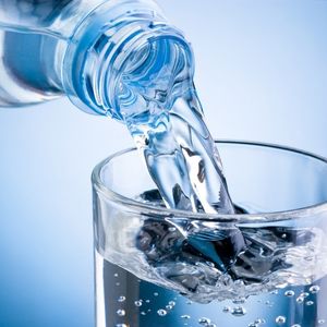 imagem do produto Água COM GÁS.