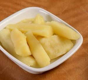 imagem do produto Macaxeira com frango desfiado, coalho e ovo