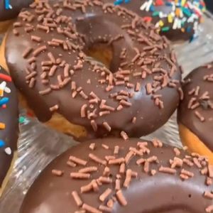 imagem do produto Delícia da Confeitaria 6 Donuts Irresistíveis