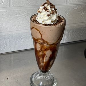 imagem do produto MILKSHAKE DE OVOMALTINE A PARTIR DE R$:15,00