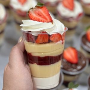 imagem do produto  **"Parfait de Morango e Chocolate"** 