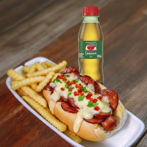 imagem do produto COMBO HOT DOG DE CALABRESA E QUEIJO+ PORÇÃO DE BATATA FRITA + REFRI 200ML