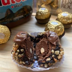 imagem do produto brigadeirão de ferrero rocher
