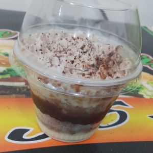 imagem do produto Bolo de pote com Chantilly