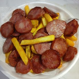 imagem do produto Batata frita com calabresa 🍟