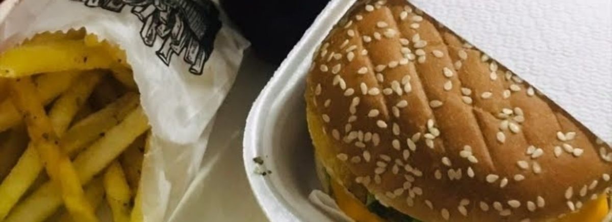 Açaidera delivery logo